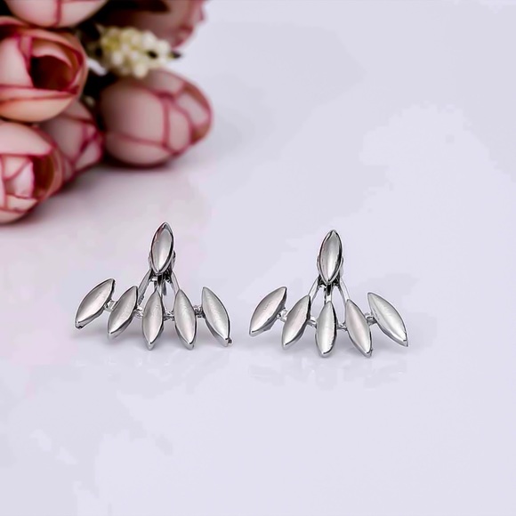 Silver Oblong Studs w/Matching Earring Jackets - Picture 2 of 6